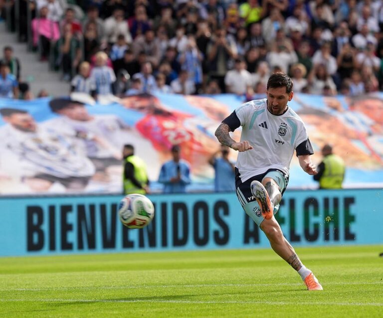 ¿Juega Messi? Esto dijo Scaloni en conferencia de prensa