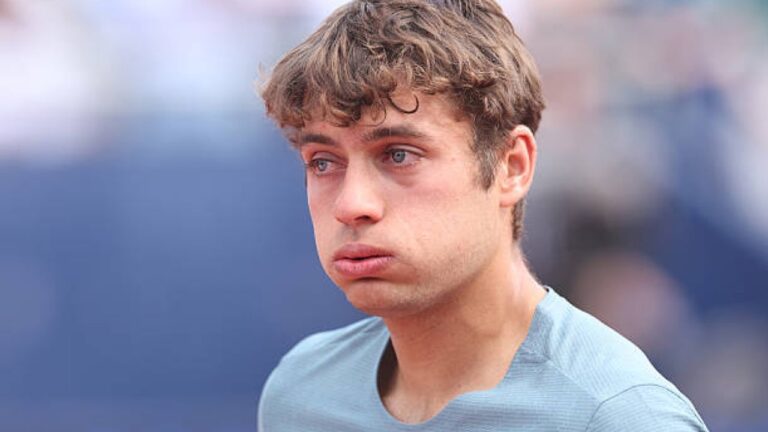 Cobolli dio la sorpresa y eliminó al local Zverev para avanzar a la final en el ATP 500 de Múnich